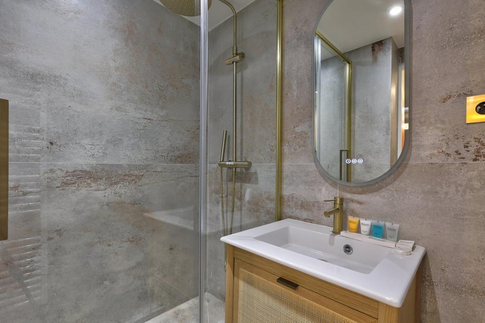 367 Suite Fondary 1 - Superb Apartment In Париж Екстериор снимка